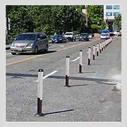 Retroreflective Delineators